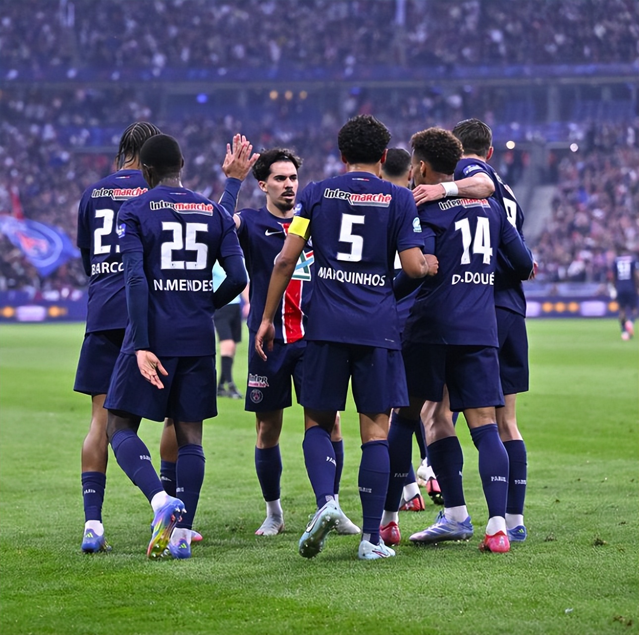 od体育官方登录入口-巴黎圣日耳曼豪取11连胜,赛季联赛不败的简单介绍