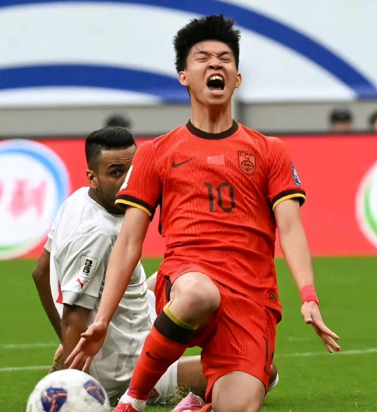 od体育官网-包含精彩比赛回顾：西亚队伍以一球优势击败对手的词条