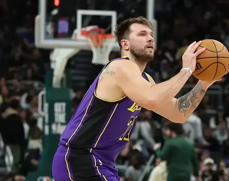 od体育官网-太阳大胜马刺,联盟第一实力不容忽视的简单介绍