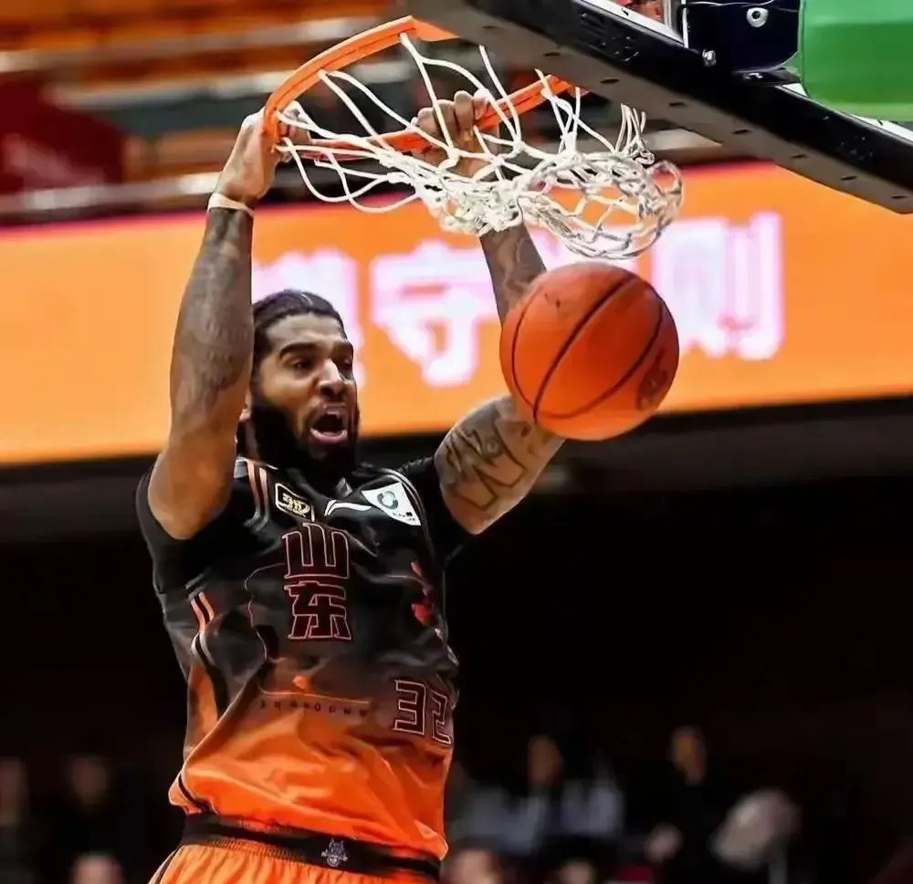 od体育活动-山东男篮再次主场胜利，球队士气高涨