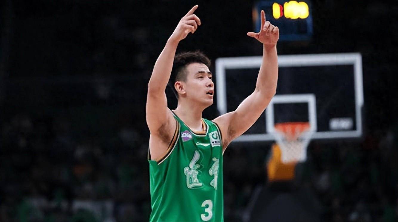 od体育网站-赵继伟荣膺本赛季最佳球员,展望未来成就非凡