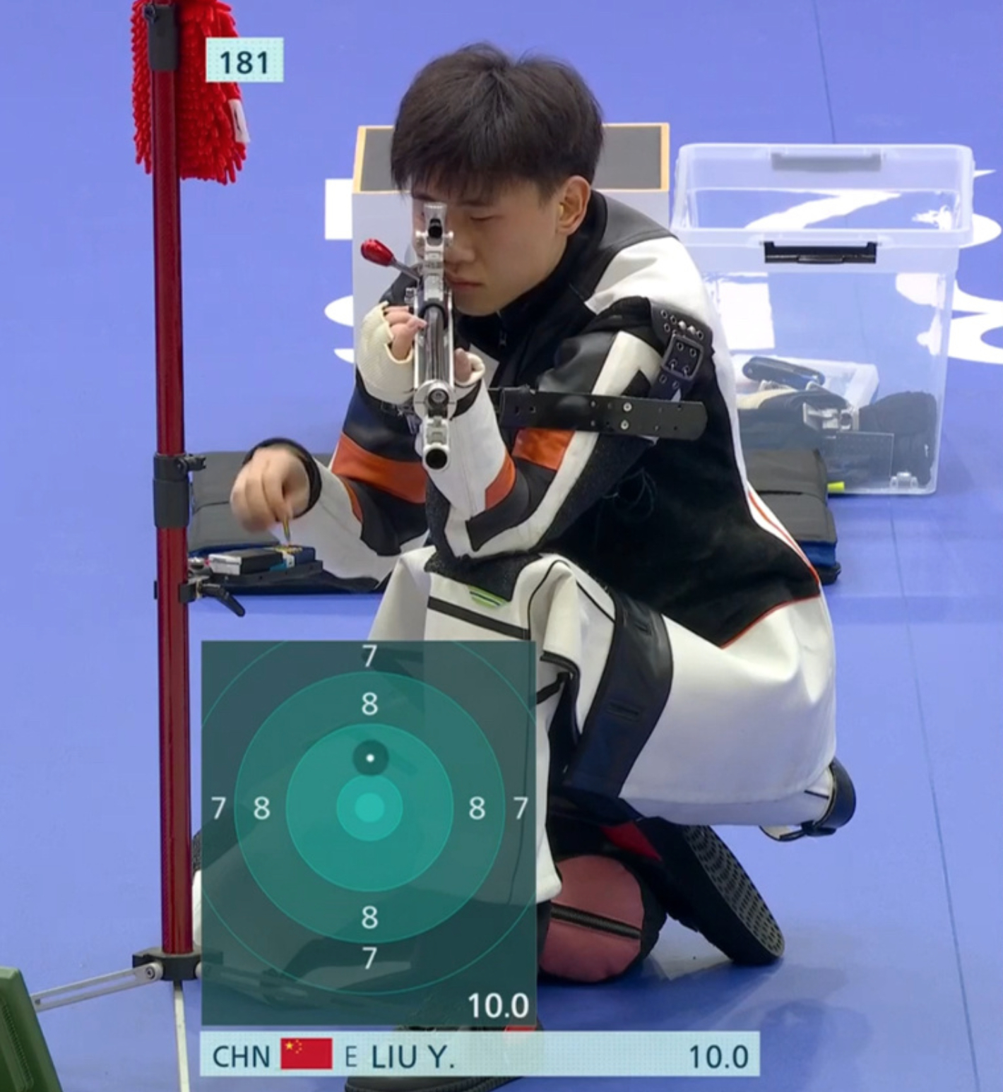 od体育活动-中国射击队选手完美发挥摘金