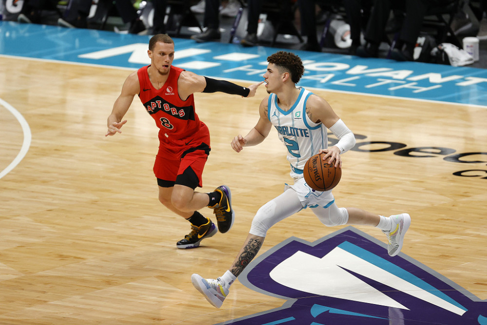 od体育官方登录入口-猛龙逆袭黄蜂,强劲反扑让人惊叹