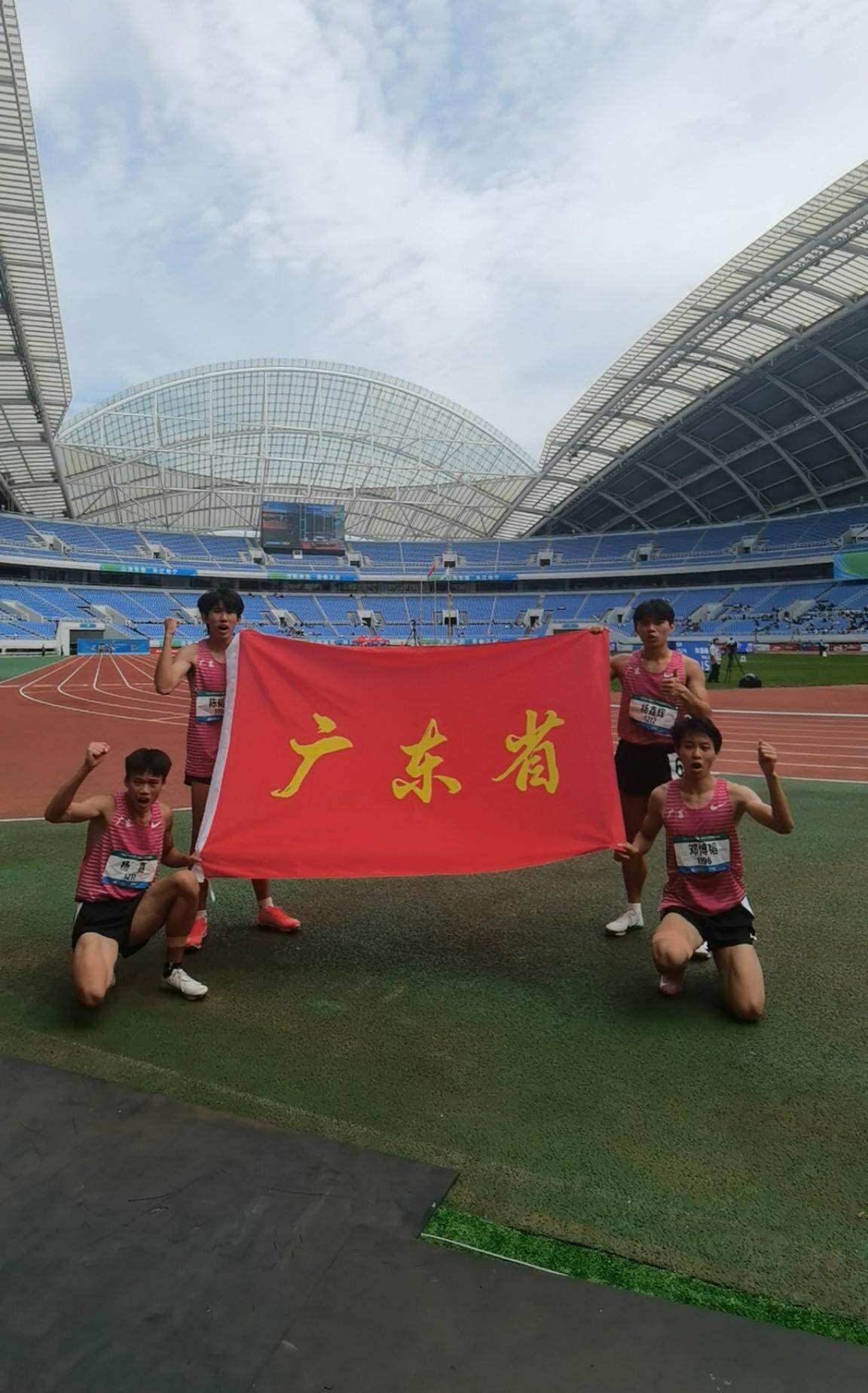 od体育官网入口-包含田径冠军突破自我,风采四射勇夺金牌的词条